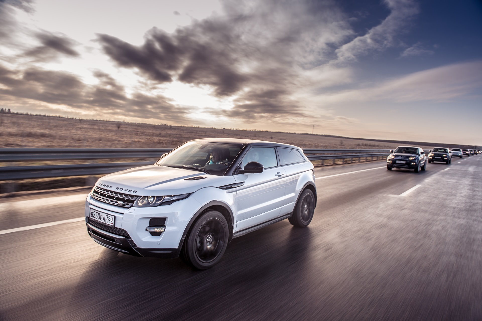 Владельцы range rover. Range Rover Evoque антихром.