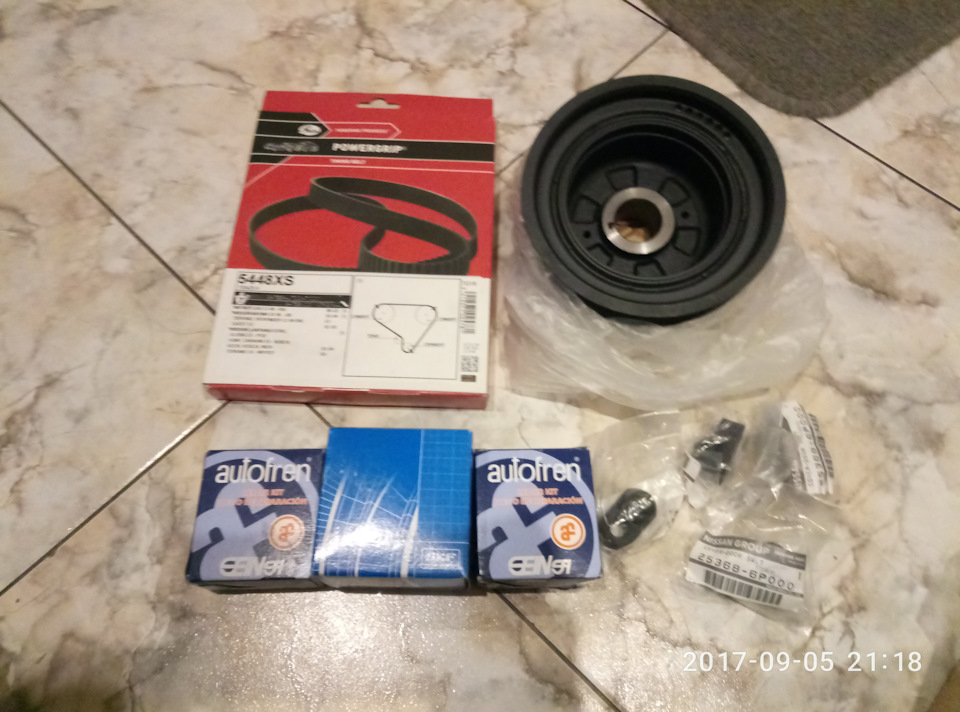 Замена шкива, ремня ГРМ, натяжного ролика и направляющих на тормозных ...