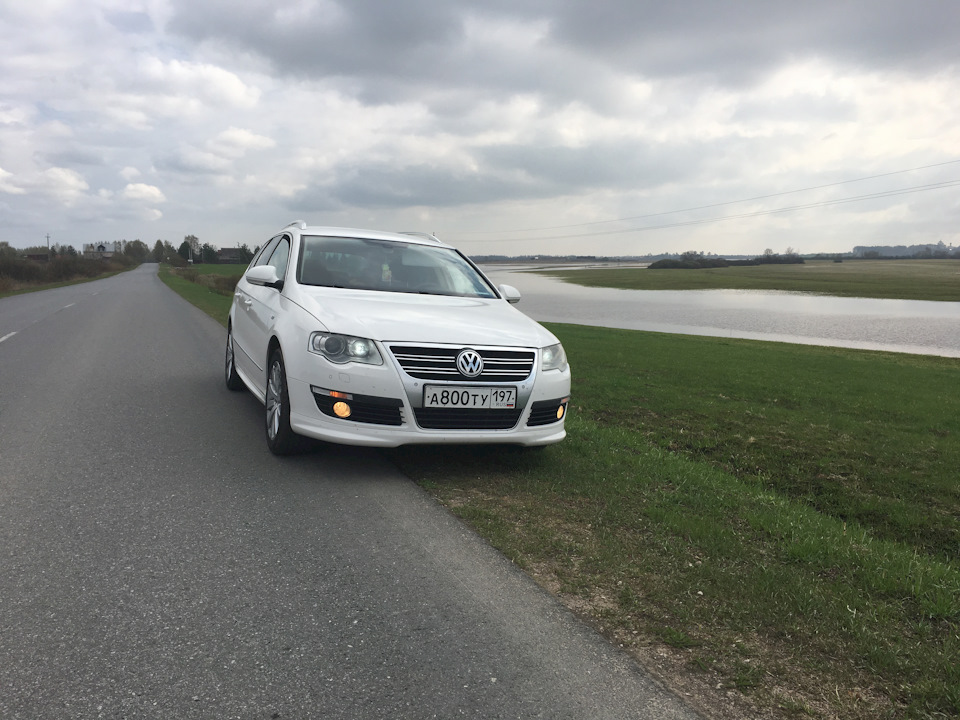 Где то по дороге в Питер — Volkswagen Passat Variant (B6)