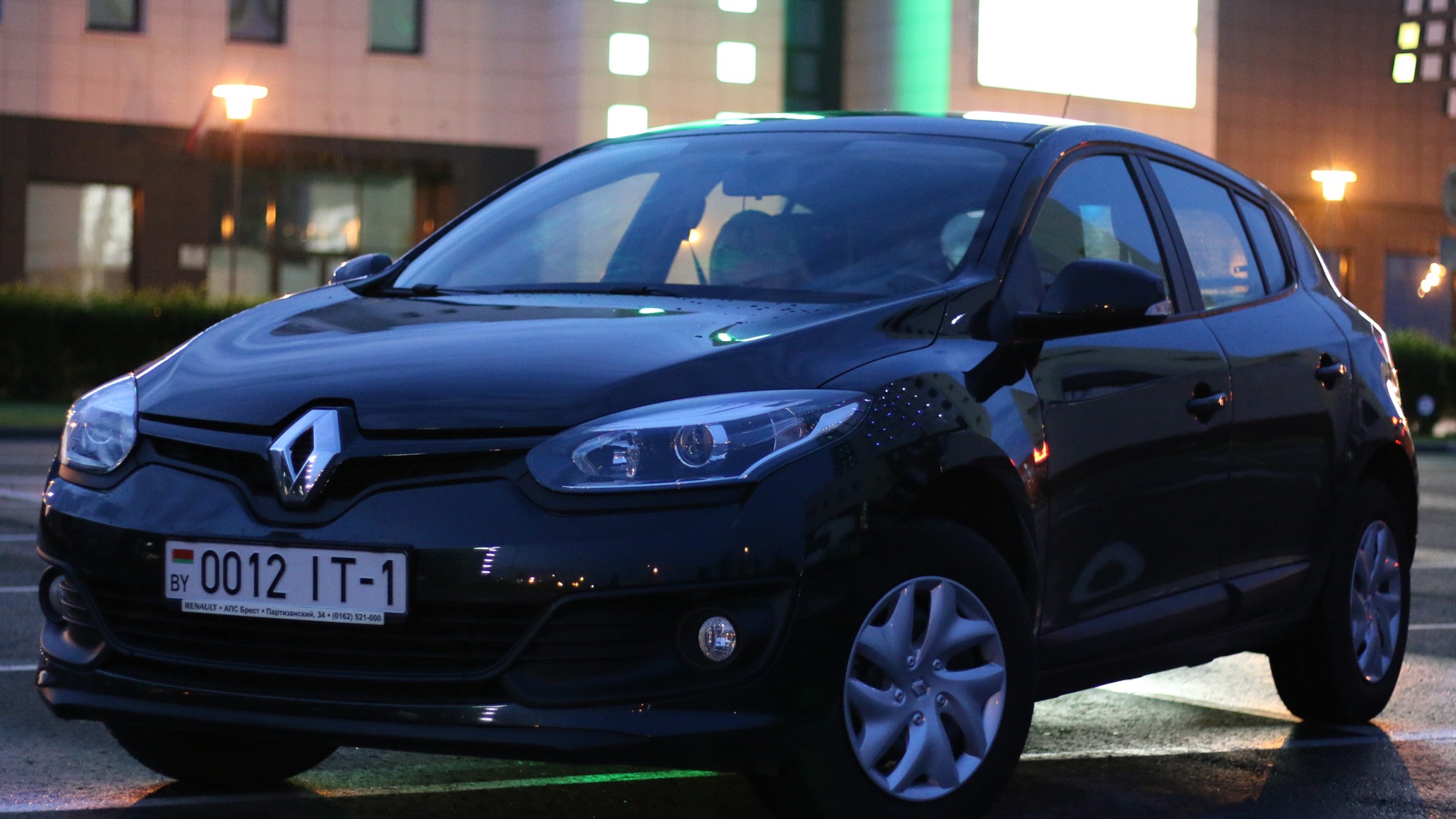 Renault Megane III 1.6 бензиновый 2014 | 2014 Рестайлинг на DRIVE2