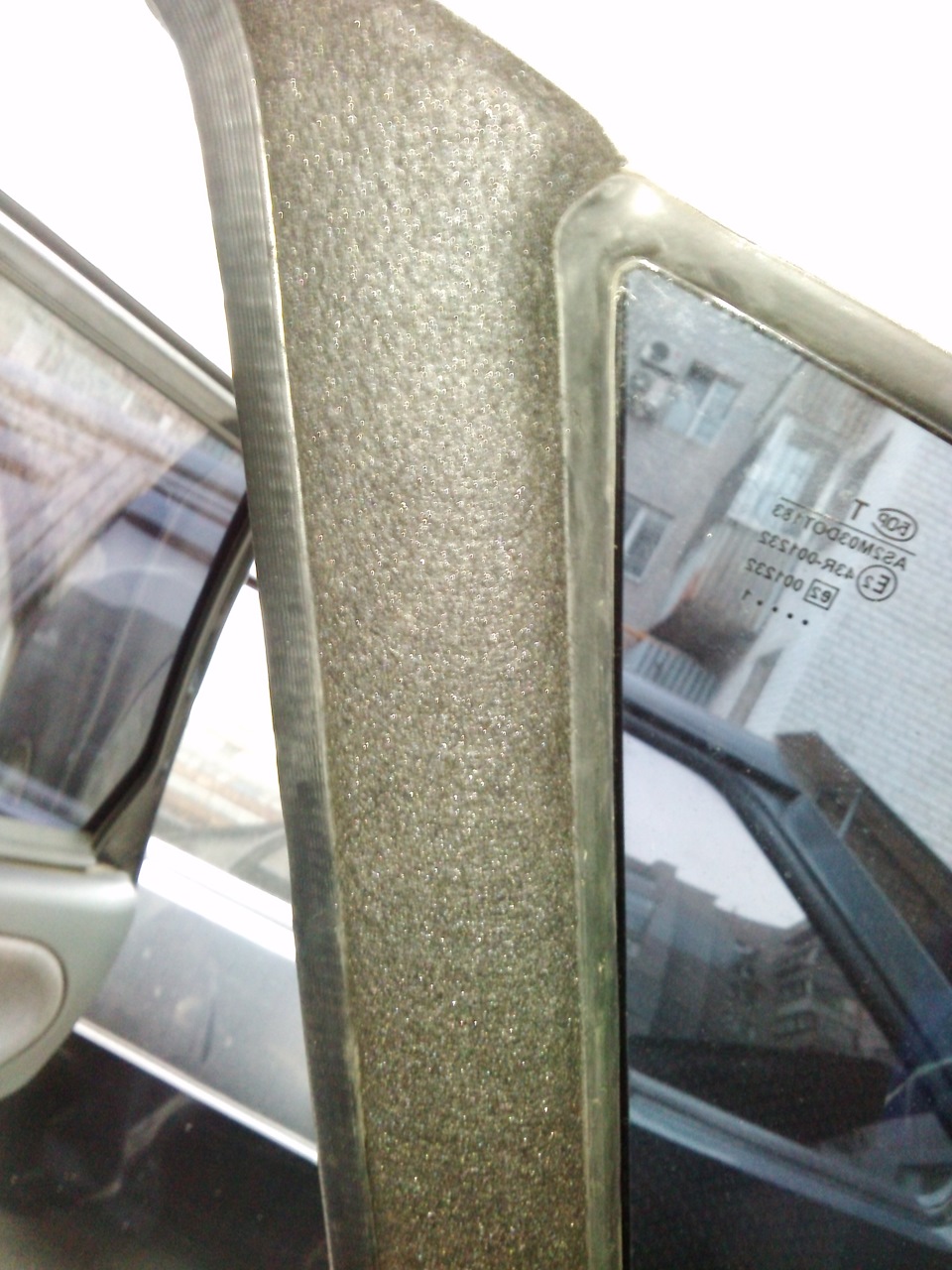 Пластик салона и полку багажника обтянул карпетом! — Lada 21093i, 1,6 л ...