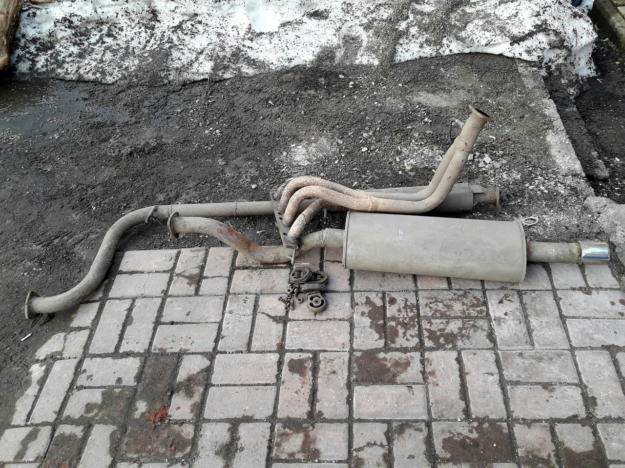 Выхлопная система ваз 2112 16 клапанов. Глушитель основной 2112. Выхлопная система ваз 2114 инжектор 8 клапанов. Выхлопная система ваз 2112 1. 5.