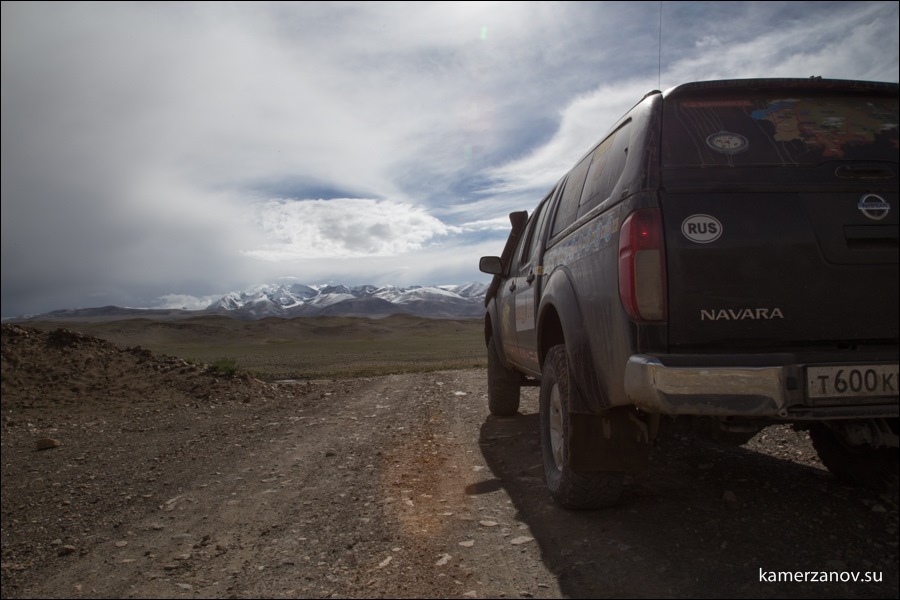 On the edge of Eurasia From Novosibirsk to Malaysia on SUVs Part V2 China From Ali to Lhasa
