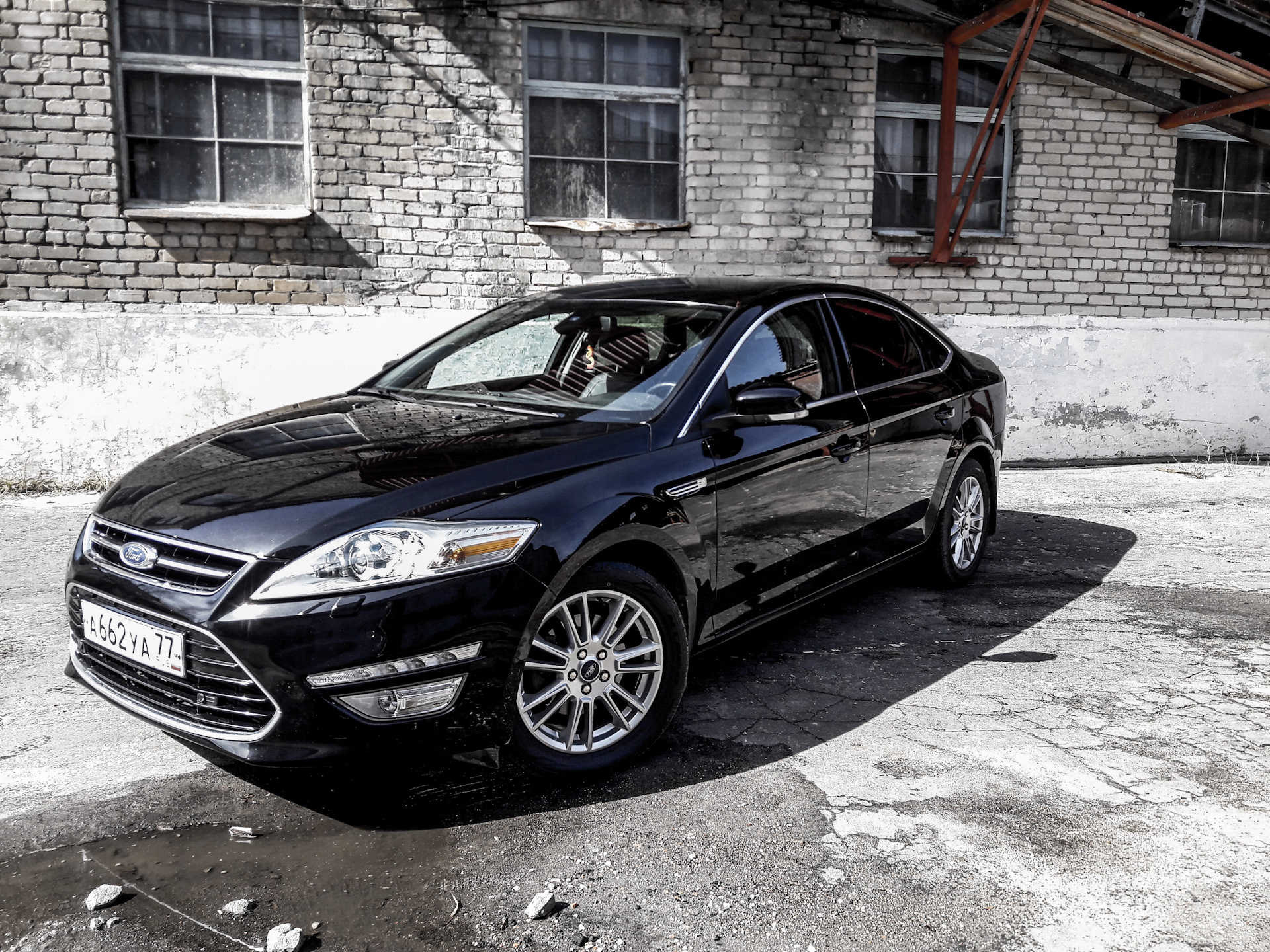 Ford Mondeo черный