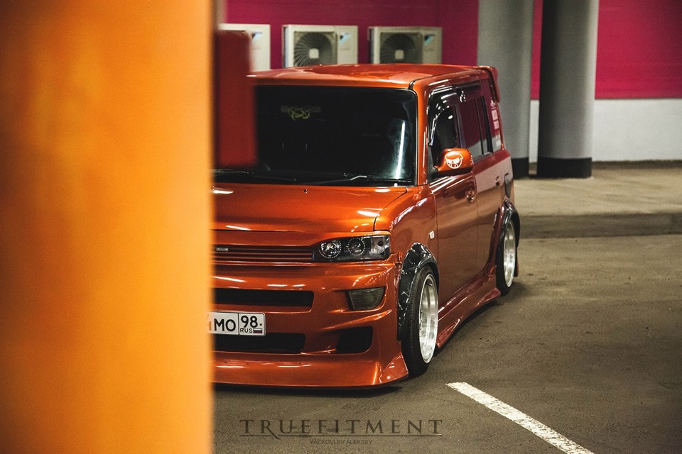 Toyota BB stance