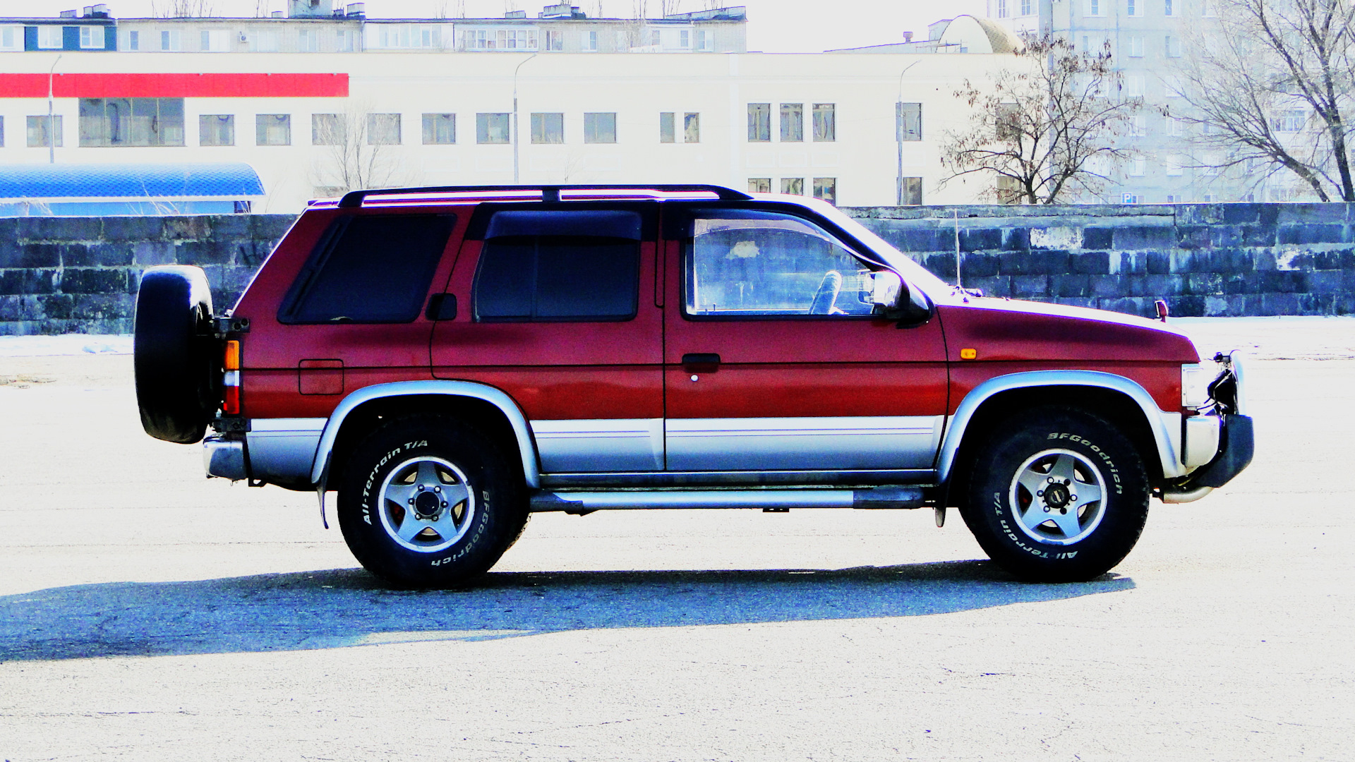 Nissan terrano wd21. Nissan terrano 1990. Nissan terrano 1 поколение. Террано в старой будке. Nissan terrano wd21.