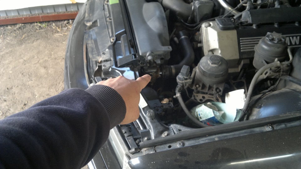 Замена радиатора bmw e38