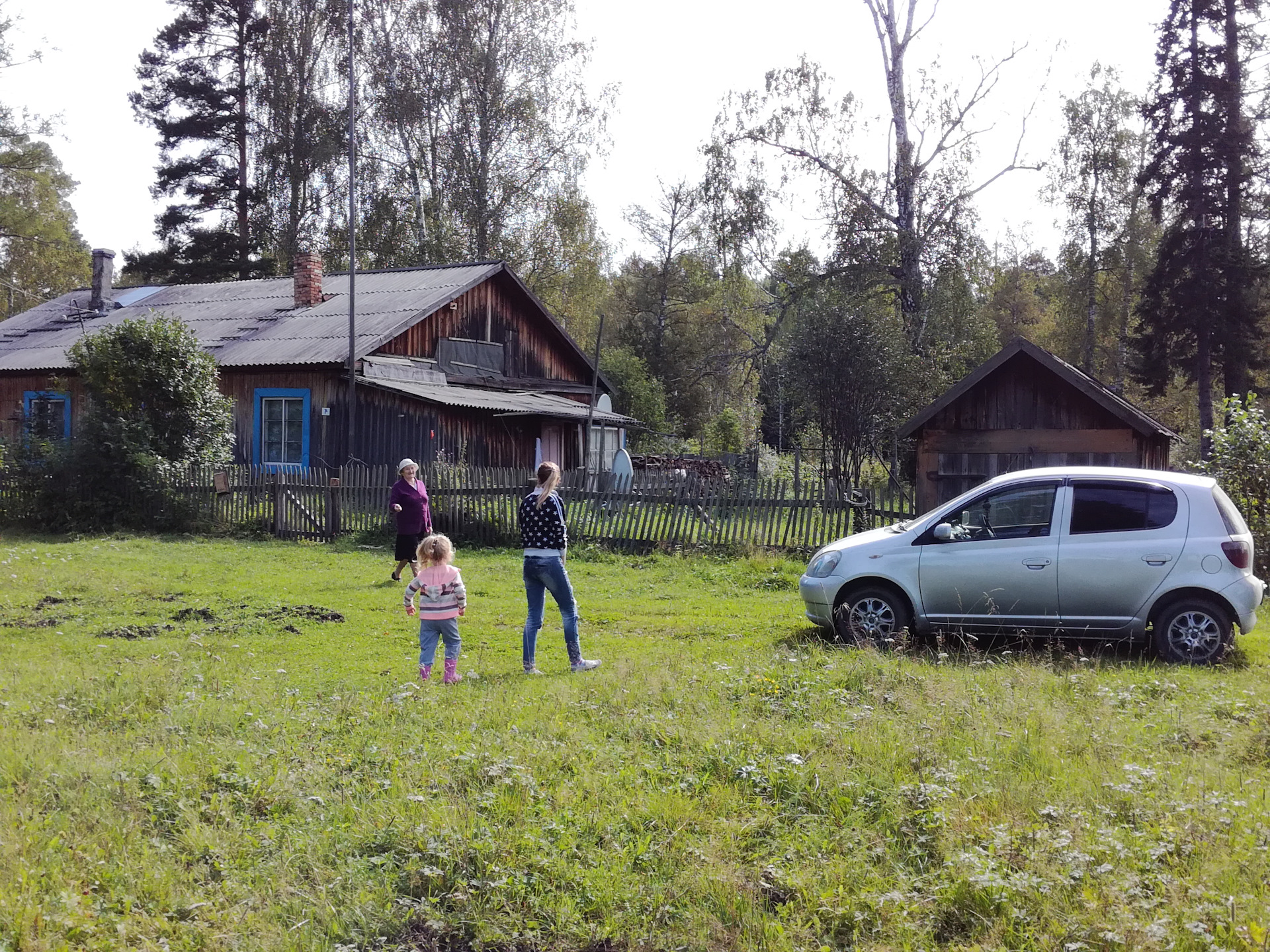 Поездка в деревню фото Поездка в деревню. Литровый мотор на трассе это жесть))) - Toyota Vitz (10), 1 л