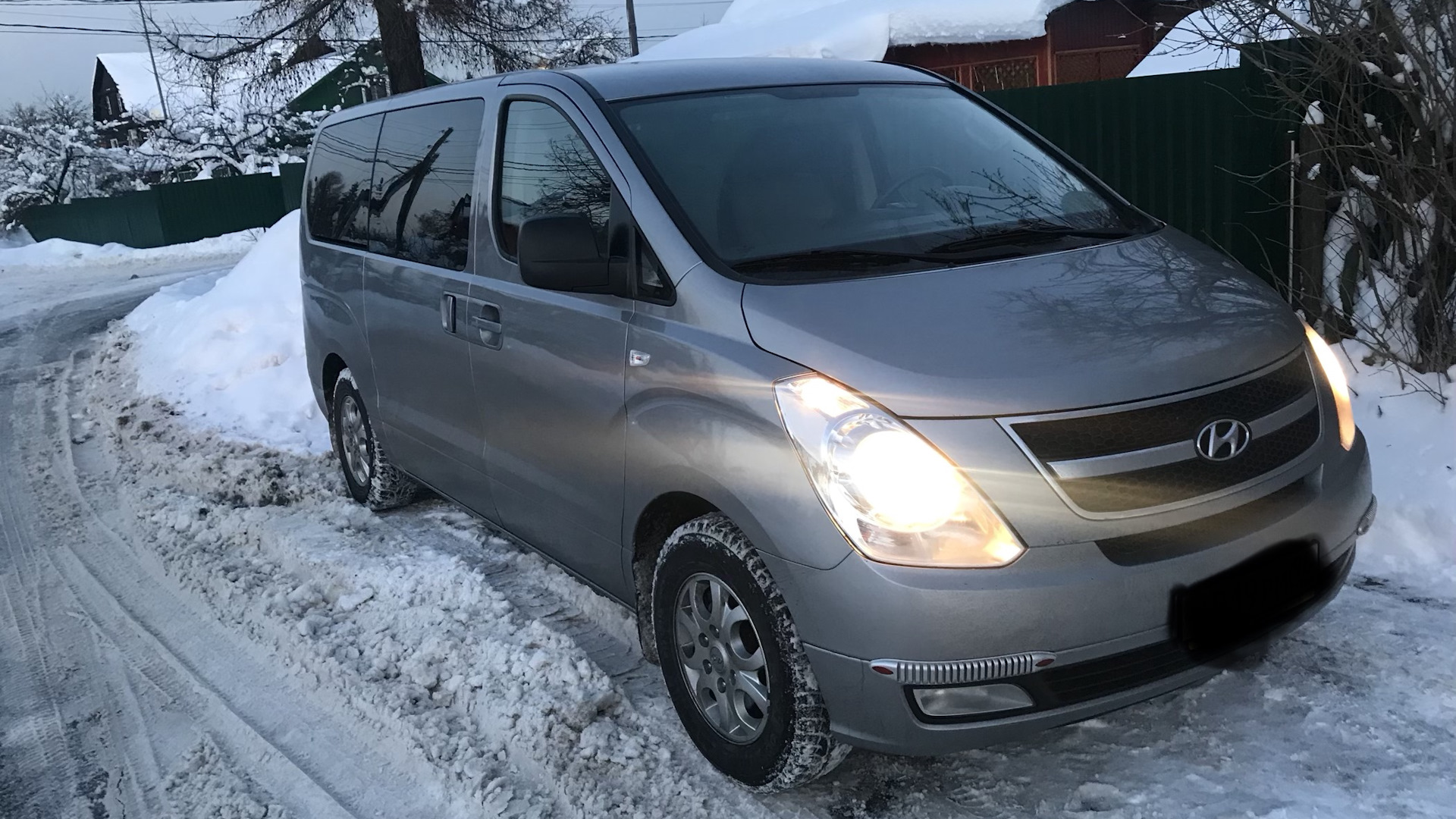 Старекс 2.5 дизель. Старекс 2 цвета. Hyundai Starex автобус. Подкапотная Старекс 2.5 дизель.