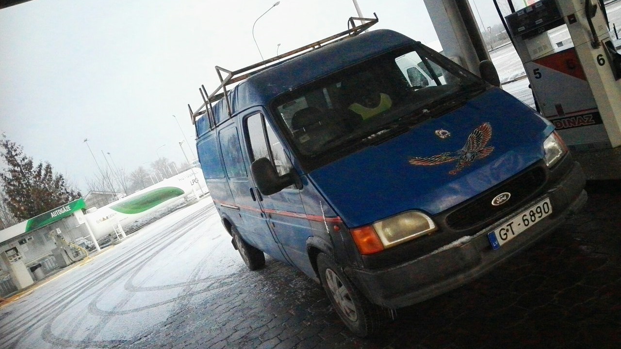 Ford Transit (5G) 2.5 дизельный 1999 | 2.5TDI Бравый синий орёл на DRIVE2