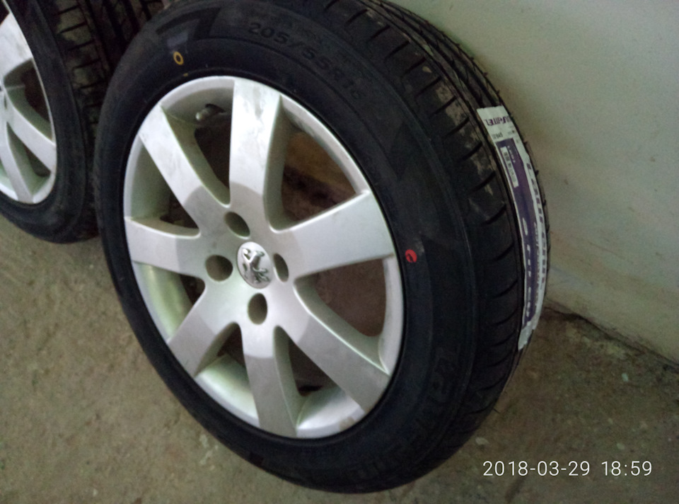 Фото в бортжурнале Peugeot 308 SW (1G)