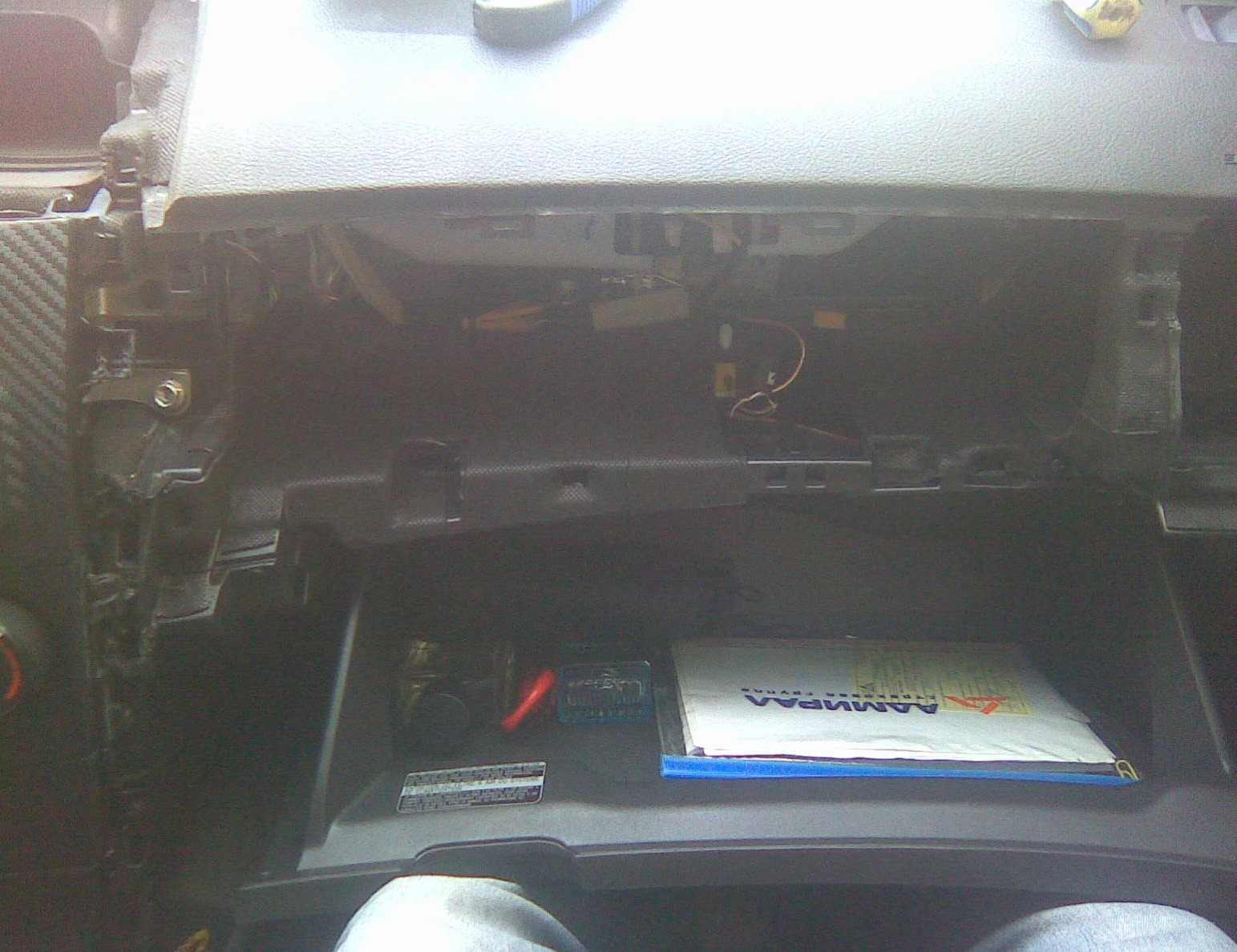 panel gluing - Toyota Corolla 16 liter 2008