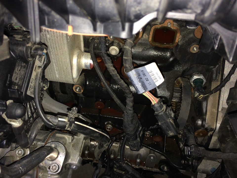 Сняли старый. — Skoda Octavia A7 Mk3. Запчасти на фото: 910228