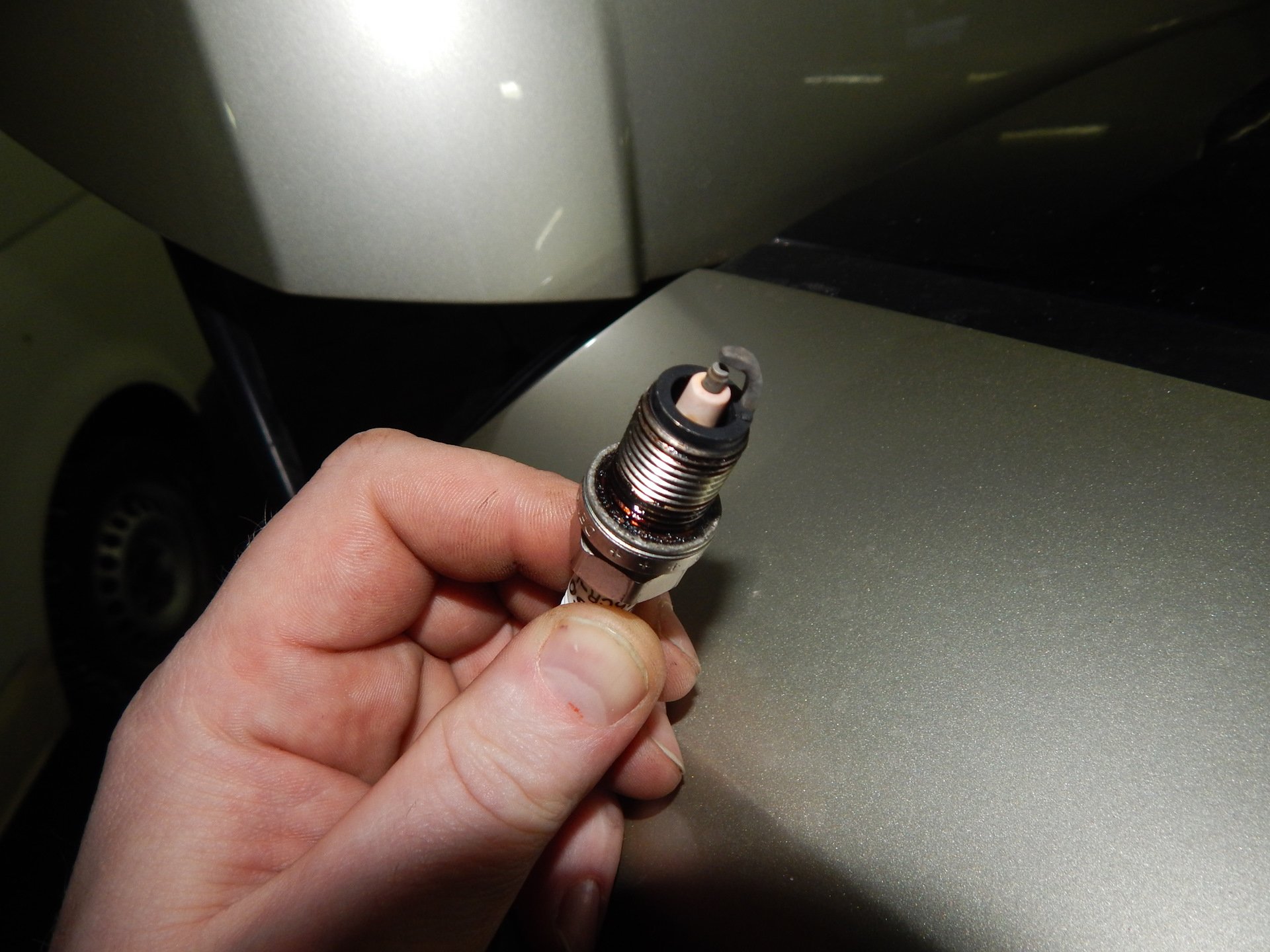 Я пригласил вас, господа, с тем, чтобы сообщить вам пренеприятное ...