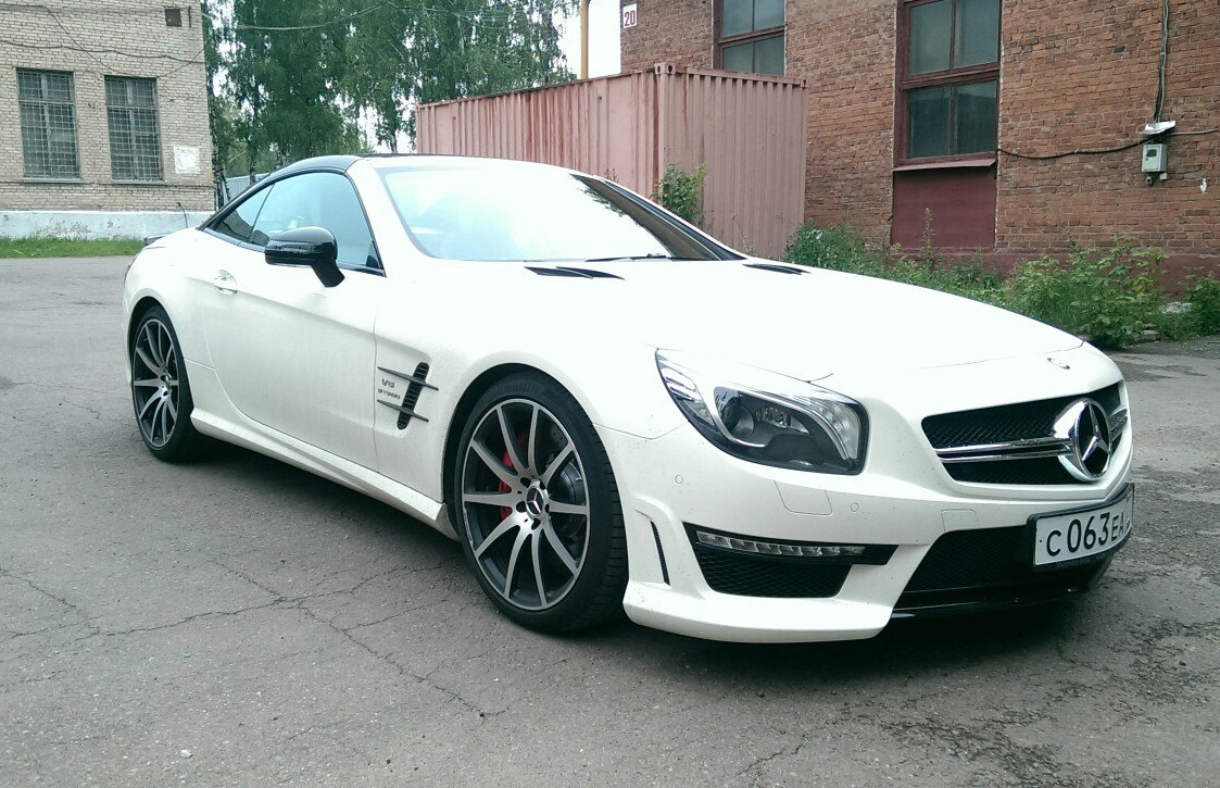 Mercedes sl63 AMG 2015