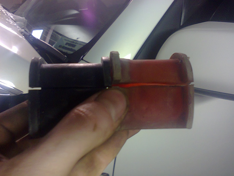 Замена передних тормозных шлангов и попытка замены писунов в задних ...