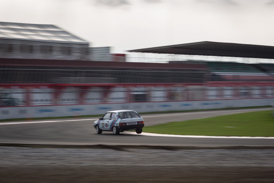 Крепость грозная автодром. Fort Grozny Autodrom. Автодром крепость. Крепость Грозная трасса. Автодром Грозный крепость гостиница.