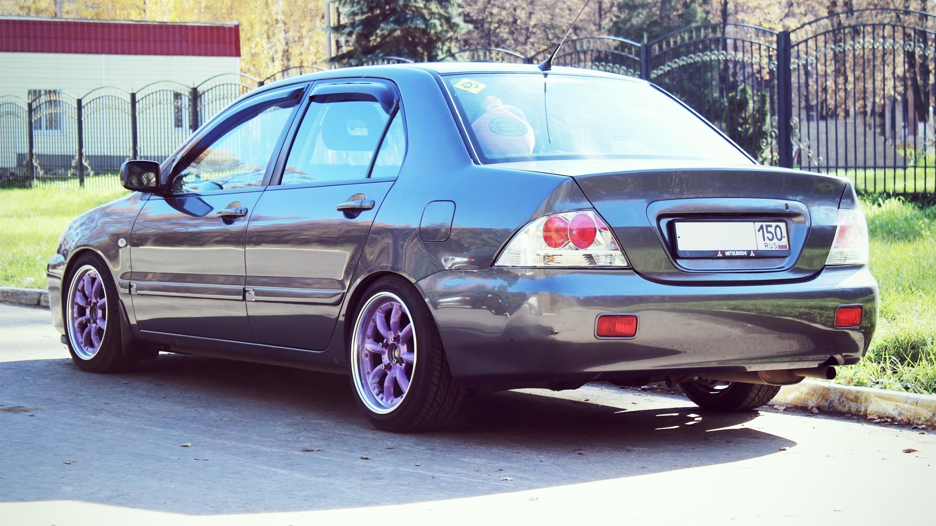 Mitsubishi Lancer 9 r18