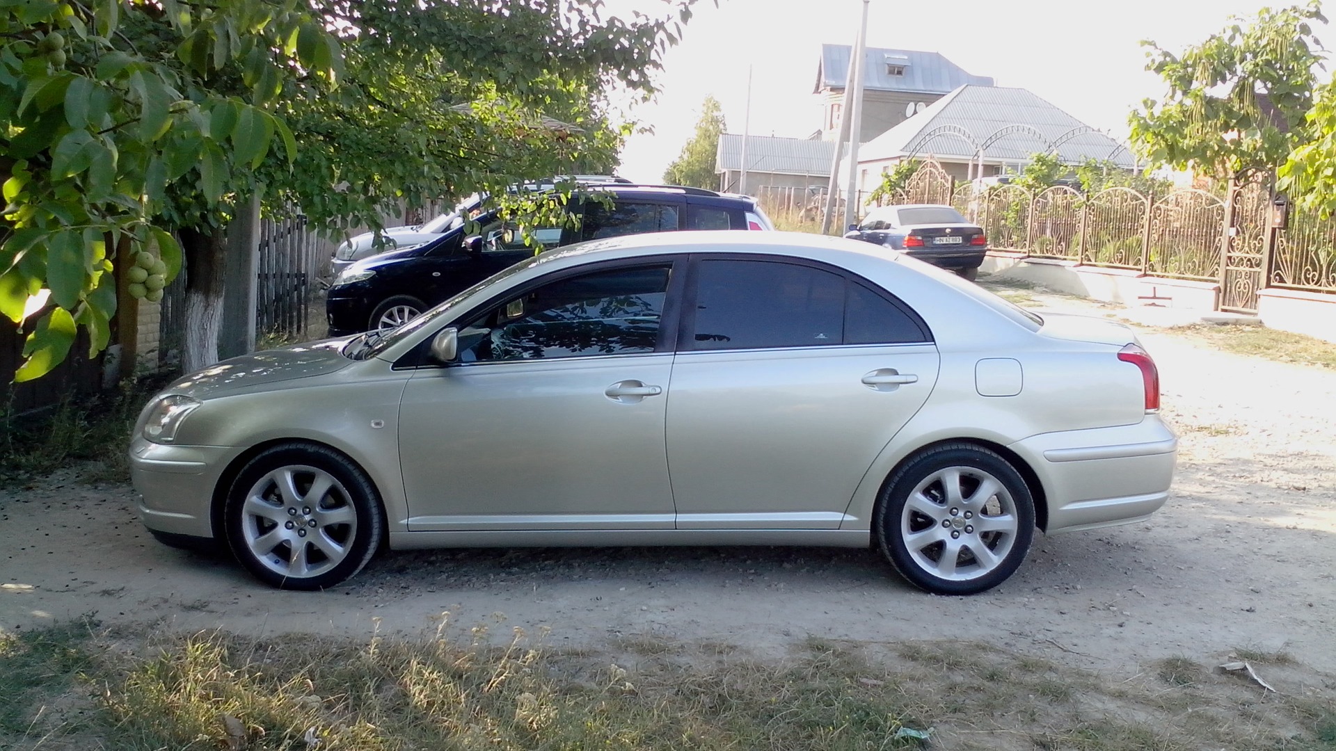 Купить Диски Тойота Авенсис 2004 2.4