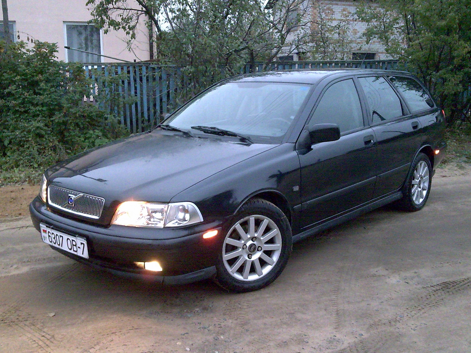 Volvo v40 1.9