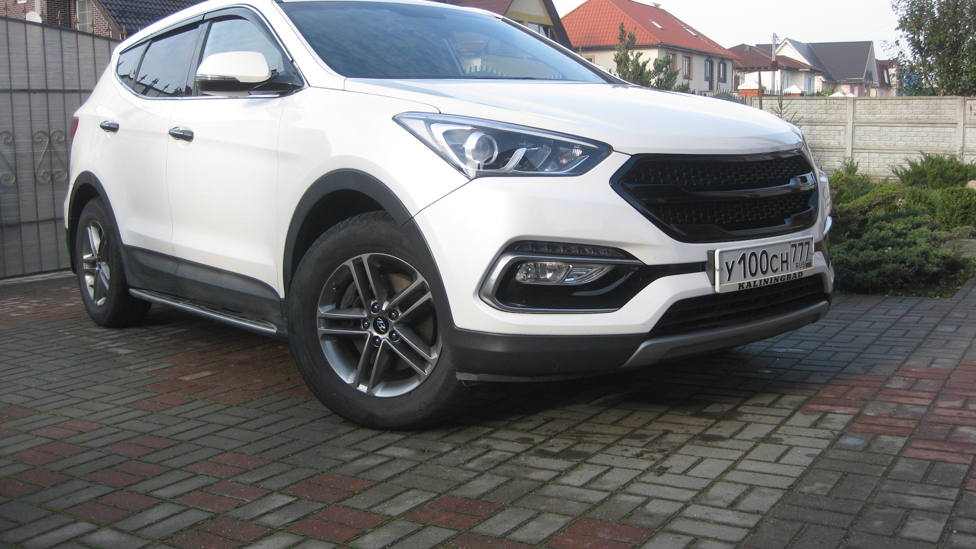 Hyundai Santa Fe (3G) 2.4 бензиновый 2015 | 2.4 АТ Премиум на DRIVE2