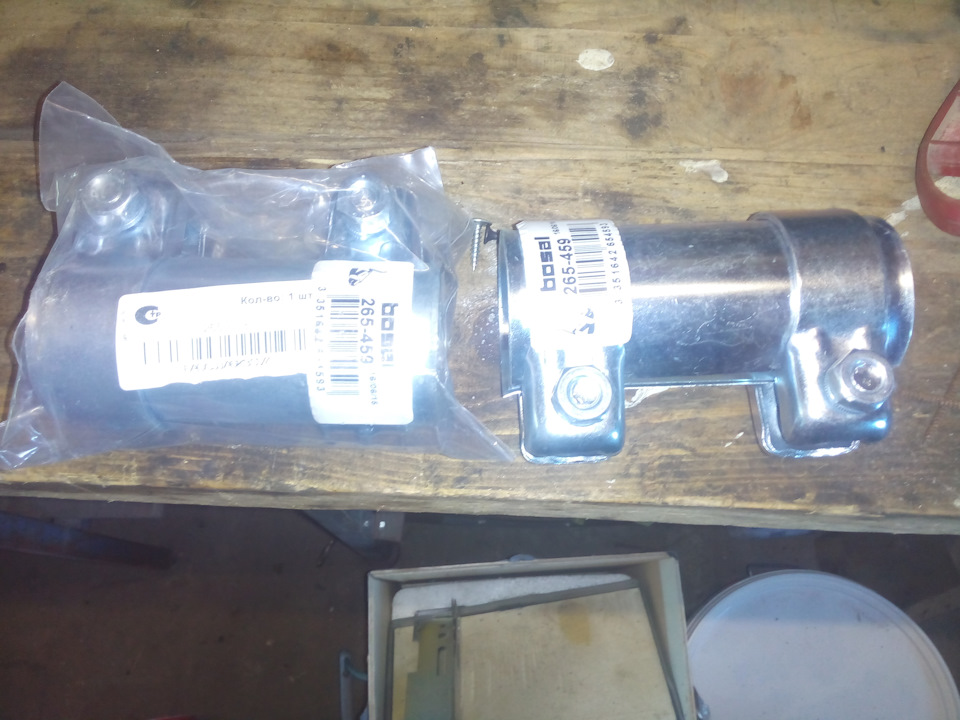 Замена соединительной муфты глушителя. — Audi 100 (C4), 2,8 л, 1991 ...