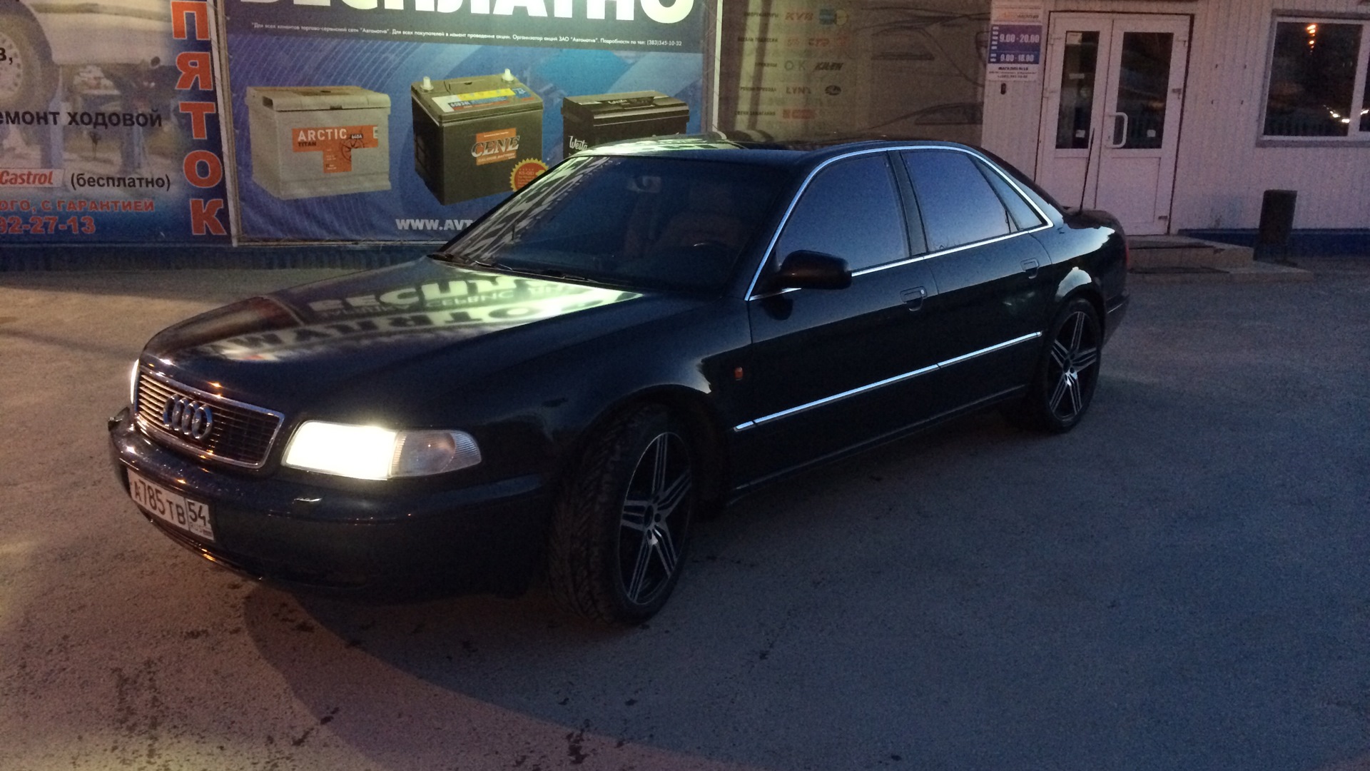 Audi A8 (D2) 4.2 бензиновый 1998 | 4.2 quattro на DRIVE2