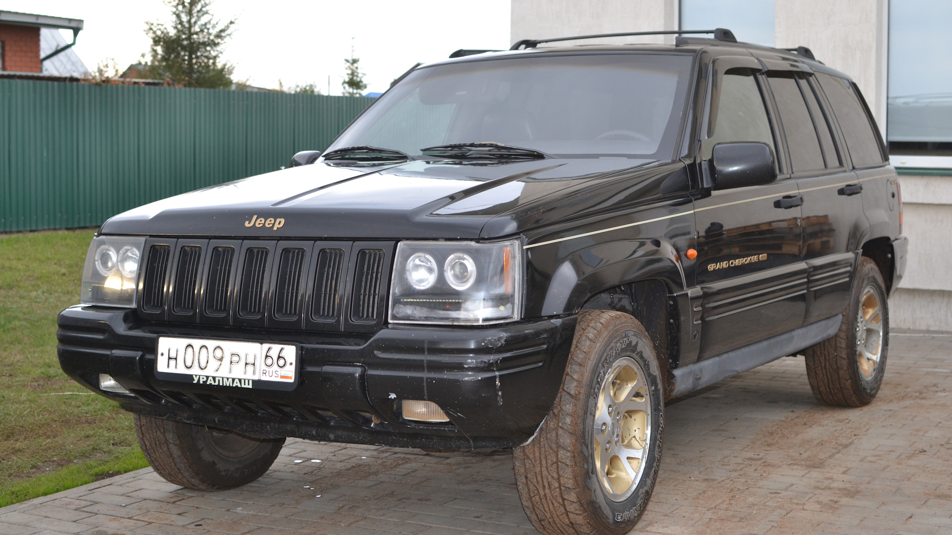 Jeep Grand Cherokee (ZJ) 5.2 бензиновый 1997 | Старый индеец на DRIVE2