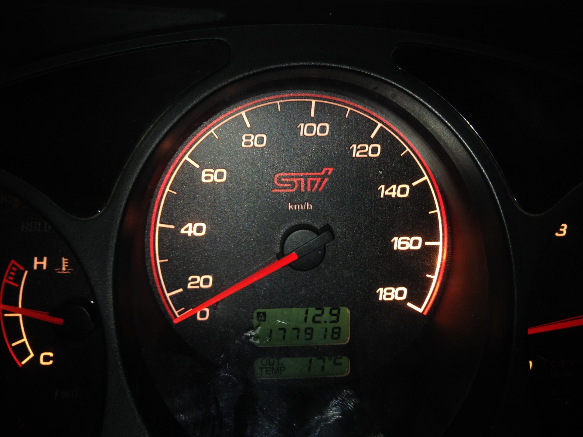 указатели на приборной панели равон р3. приборка в милях. приборка в милях. приборка в милях. 21900532501100 приборка.