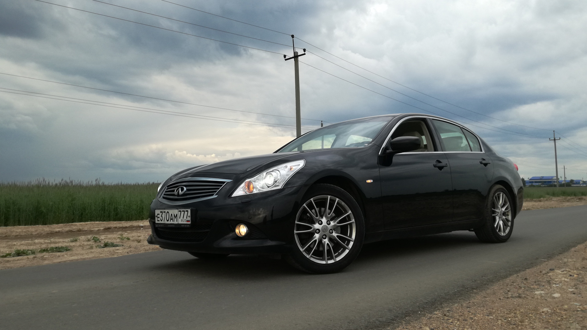 Infiniti g25 фото