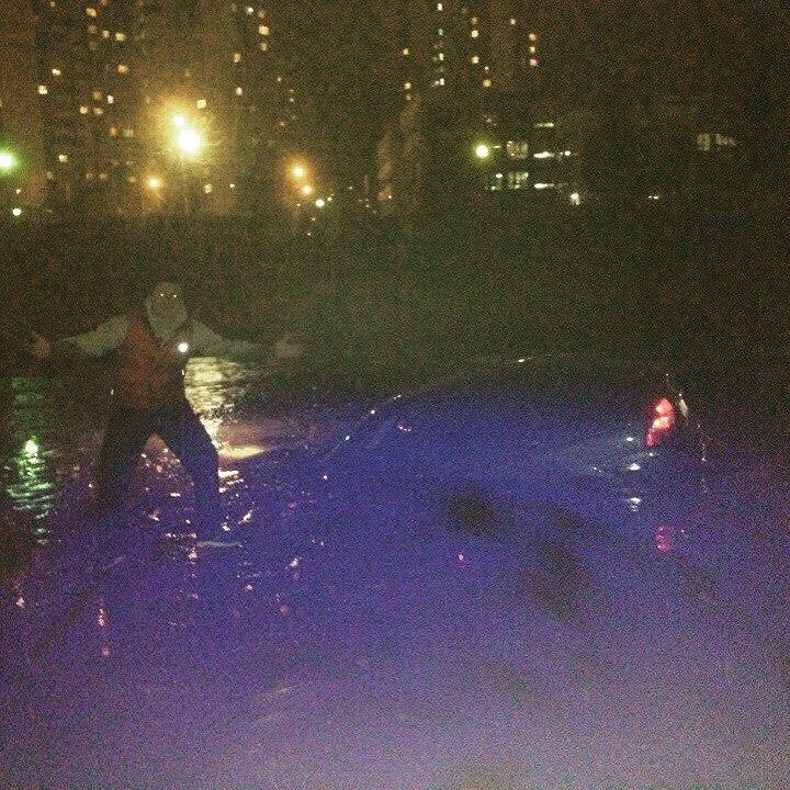 В Зеленограде хозяин «Лады Приоры» на спор утопил свою машину — DRIVE2