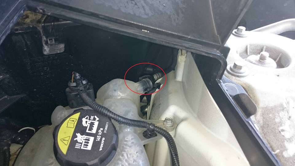 предательница — Volvo XC90 (2G)