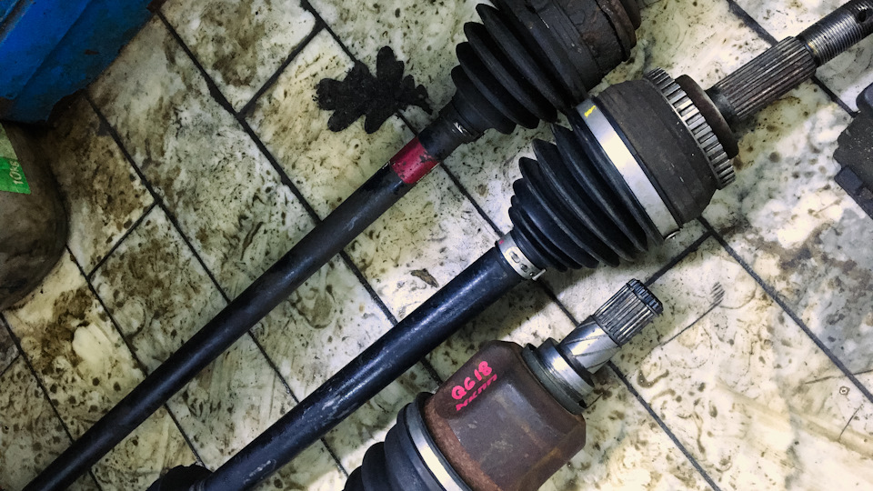 Сравнение приводов (1.5 сверху) — Nissan Almera II (N16)