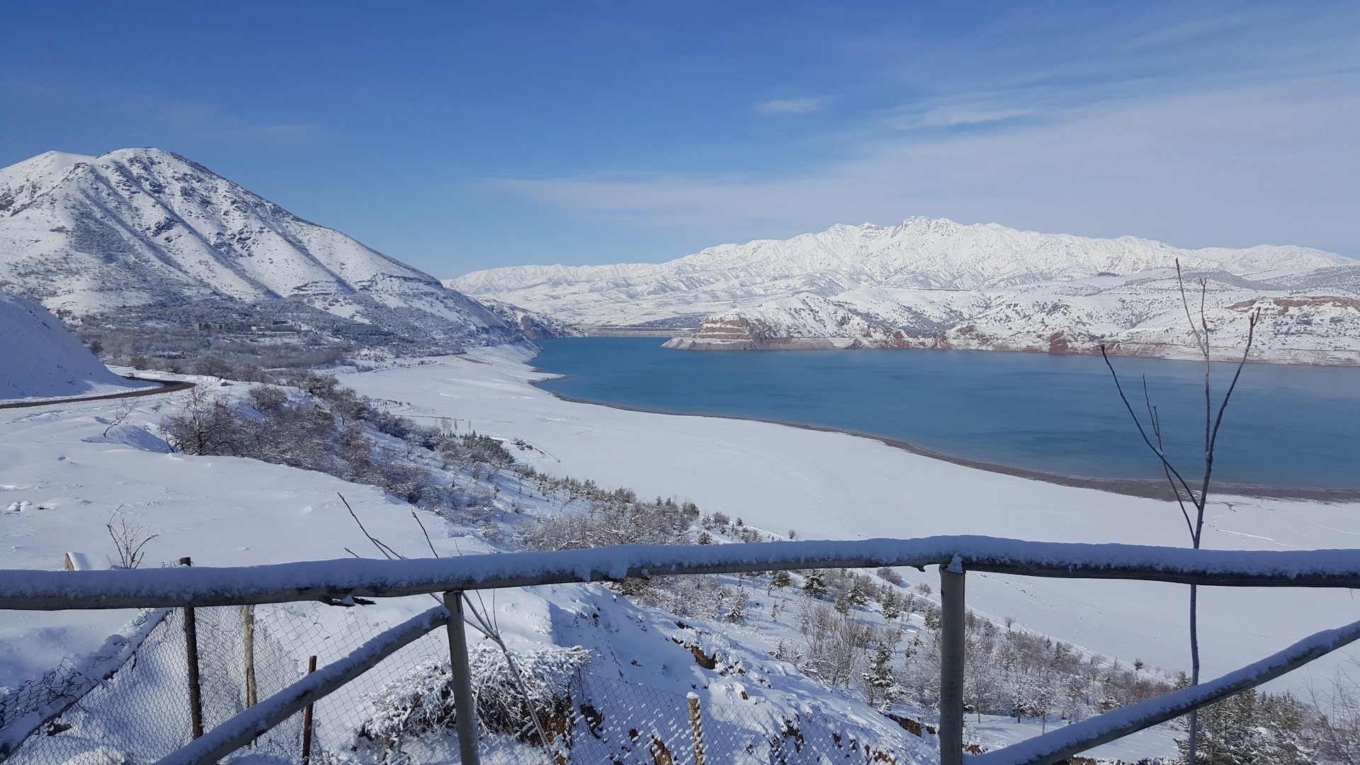 Природа зима Узбекистан Чимган