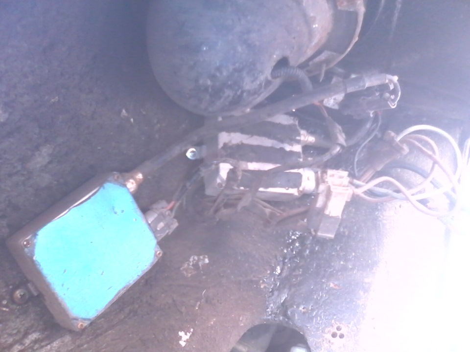 Ксенон в противотуманки дальнего света — Lada 4x4 3D, 1,7 л, 1998 года ...