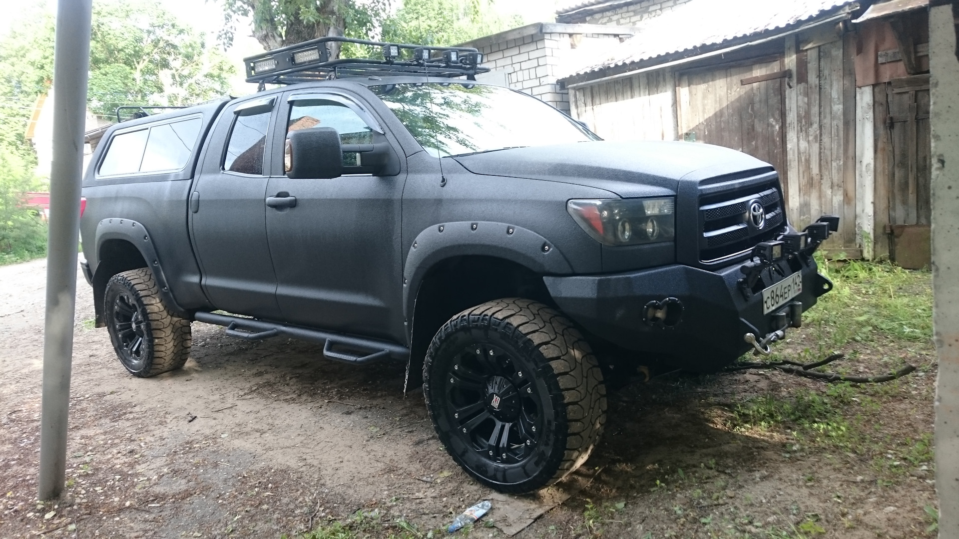 Toyota Tundra line x