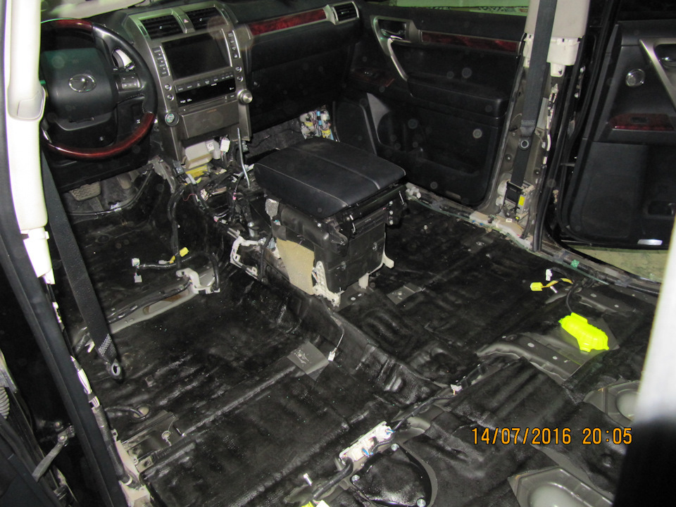 Фото в бортжурнале Lexus GX (URJ150)