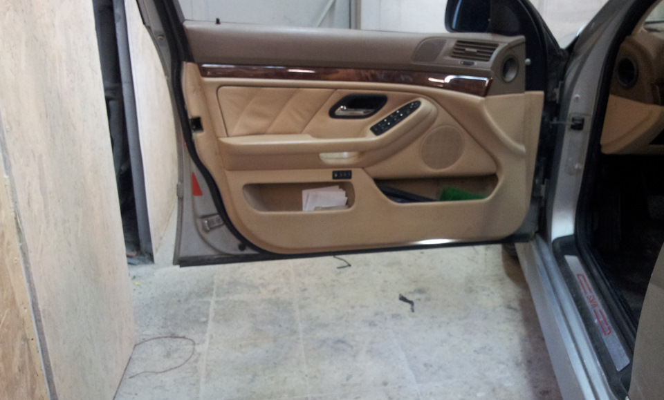 Фото в бортжурнале BMW 5 series (E39)