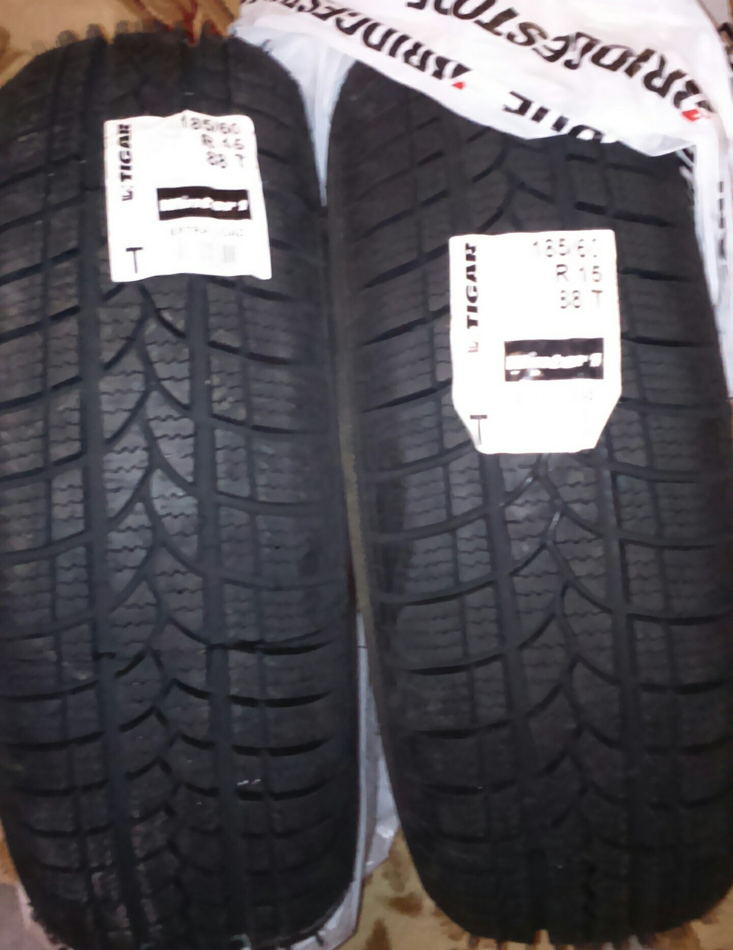Новая резина Tigar Winter 1 185 60 R15 — Opel Corsa C, 1,2 л, 2003 года ...