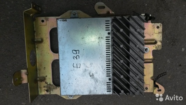 Усилитель бмв е65. Усилитель Hi-Fi BMW.