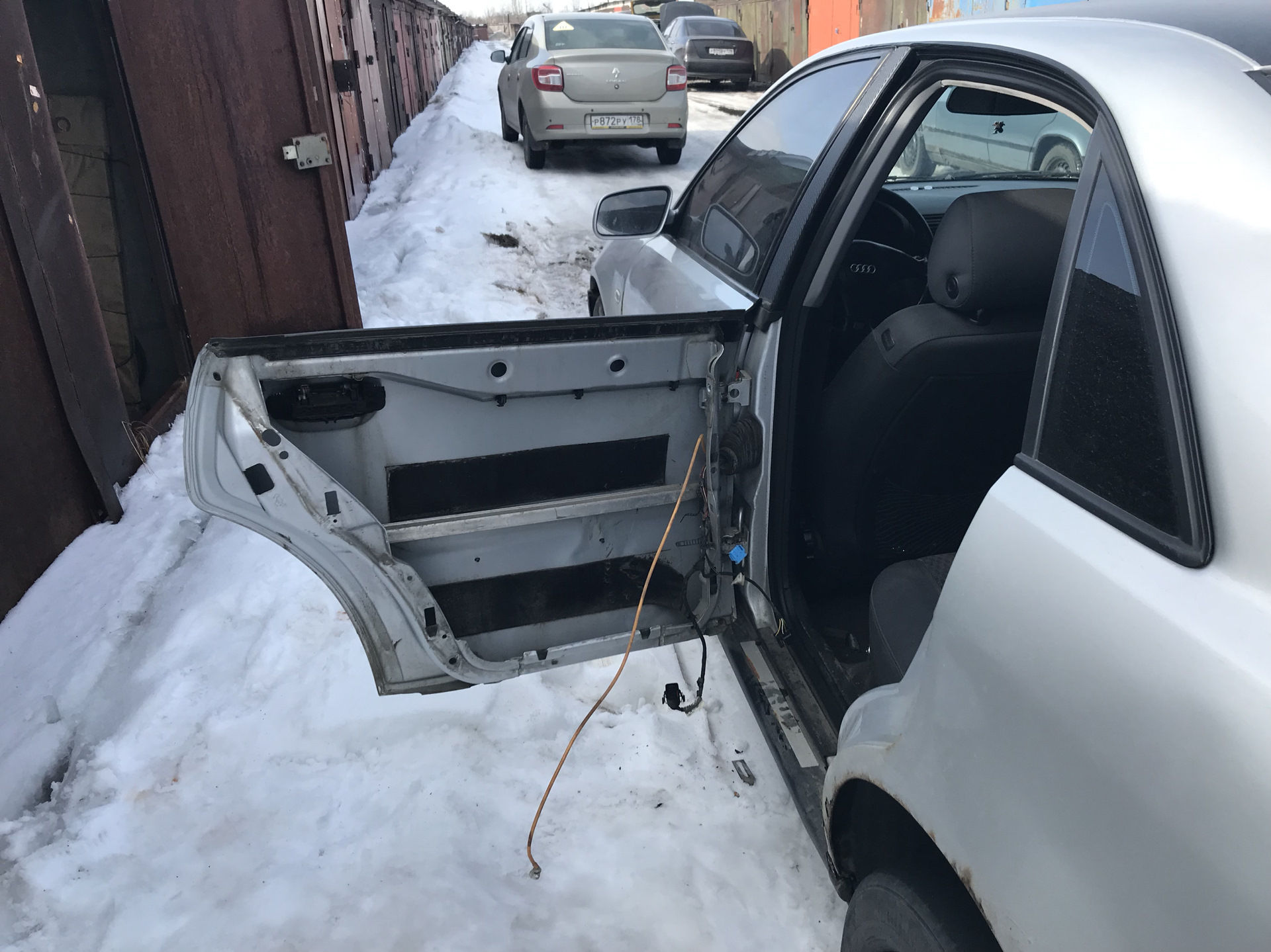 Купить Двери Ауди А4 Б5 Седан