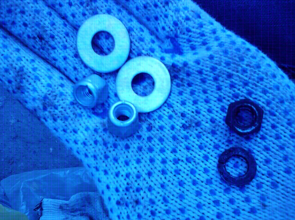 Обожаю запах ВДшки по утру, или что там звенело под сиденьем — Lada ...