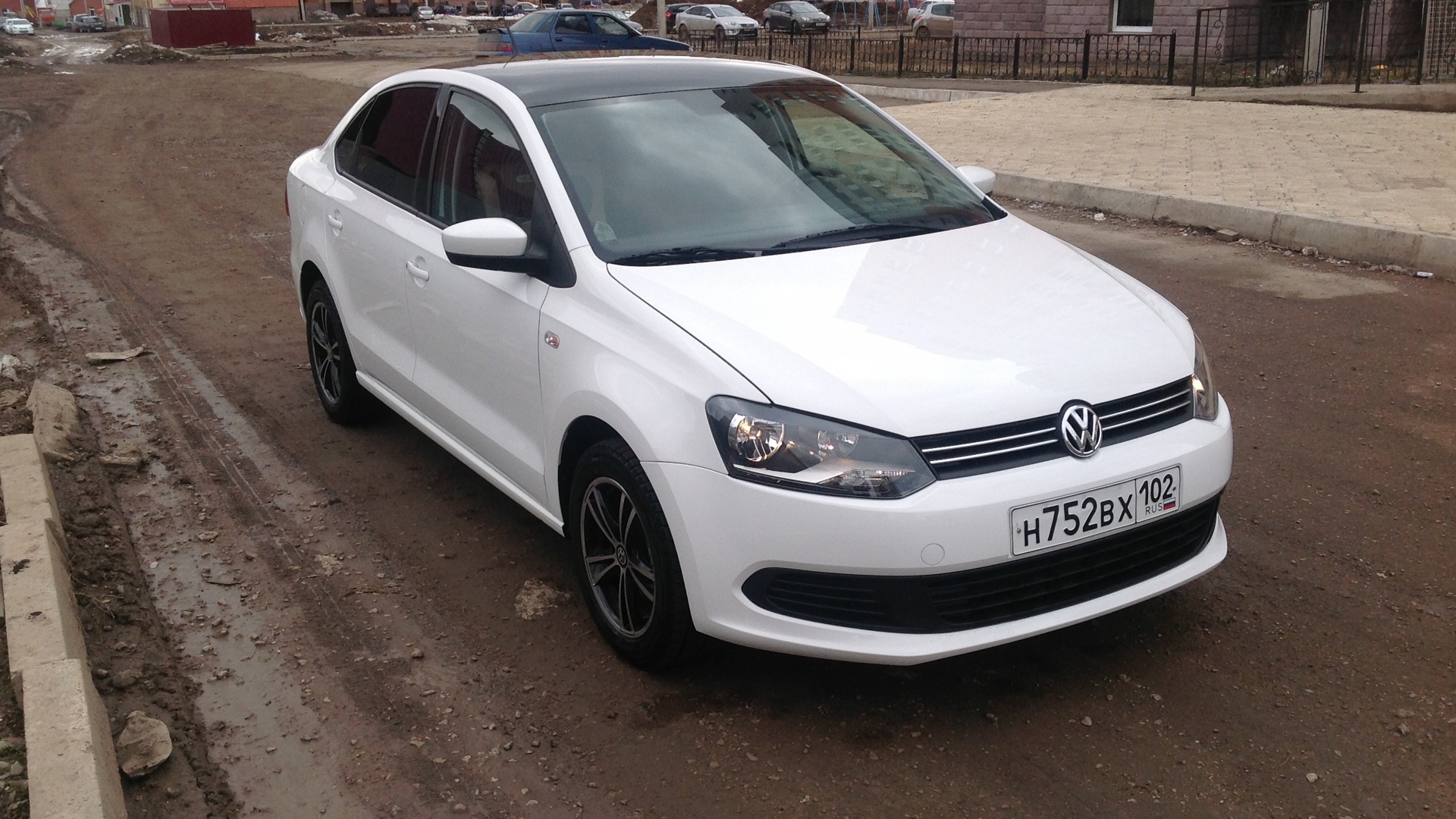 Volkswagen Polo Sedan 1.6 бензиновый 2012 | Comfort Line на DRIVE2