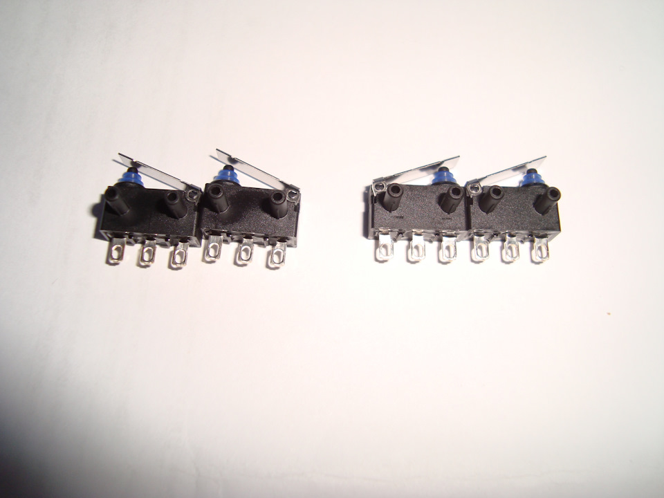 Микрики замков D2HW-BL211H + D2HW-BR211H — Volkswagen Passat B5, 1,9 л ...