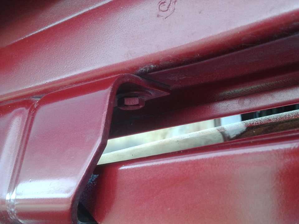 петли замка двери пассат б6. регулировка петель дверных замков мазда 3. F7x haval замок двери. регулировка крышки багажника хендай соната 4. пежо 107 регулировка зазоров крышки багажника.