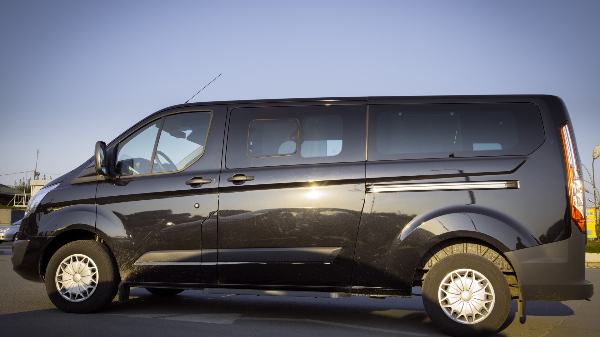 Ford Tourneo Custom 2013