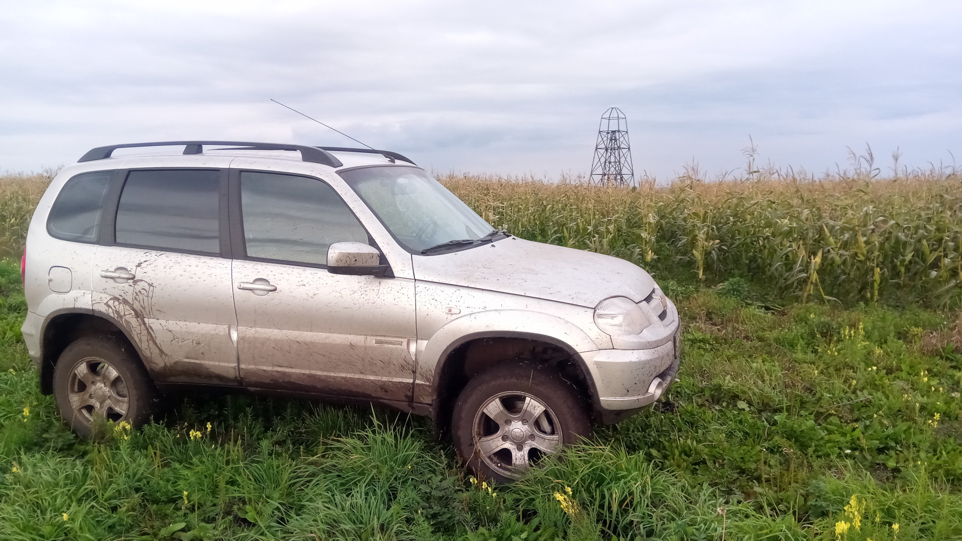 Chevrolet Niva 212300