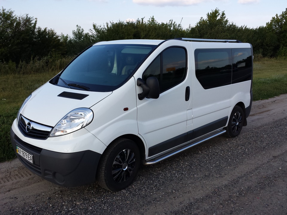 Виваро ам. Opel Vivaro 2012. Opel Vivaro 2011. Опель Виваро 376. Опель Виваро 2012г.