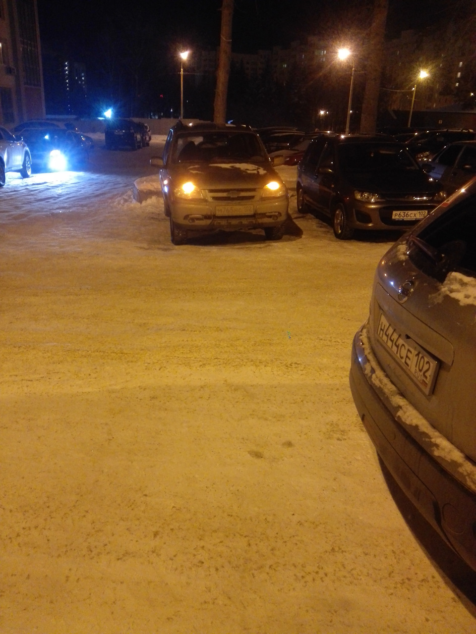 Есть коннект))) — Chevrolet Niva (1G)