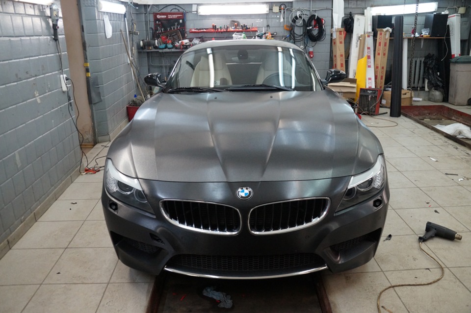 Пленка черный шлифованный алюминий BMW